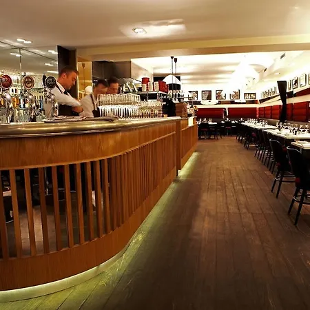 Hotell Ferdinand - Bar - Restaurant