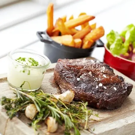 Ferdinand - Bar - Restaurant Hotel Aarhus