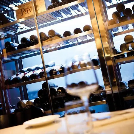 Ferdinand - Bar - Restaurant Hotel 4*