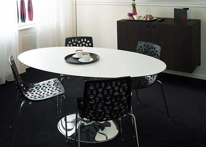 Ferdinand – Bar – Restaurant 4*